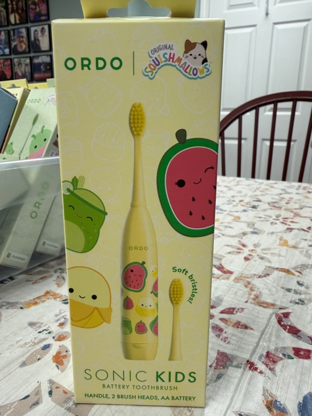 ORDO Sonic Kids Yellow Battery Toothbrush - SQUISHMALLOWS Junie Wanda Townes